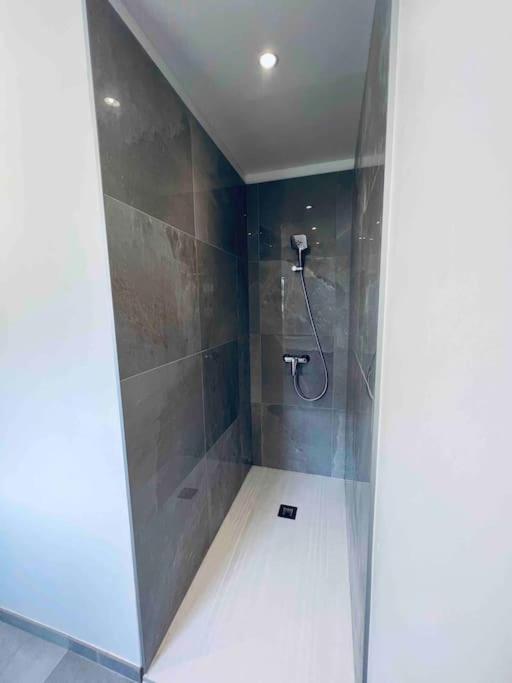 Magnifique Appartement Traversant Avec Vue Sur Le Golf 라그랑모트 외부 사진